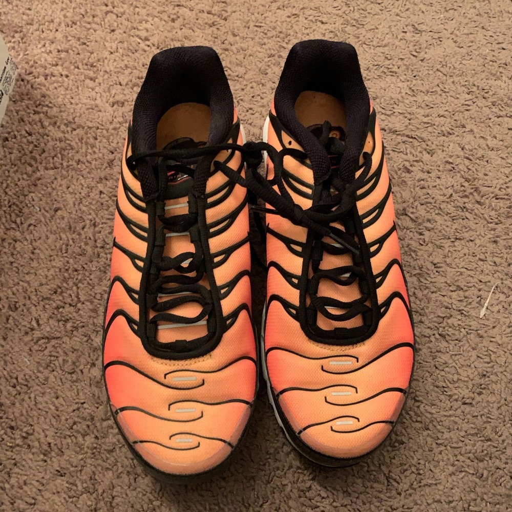 Orange Ombré Nike VaporMax Plus. ONLY WORN ONCE!!! - Picture 2 of 8